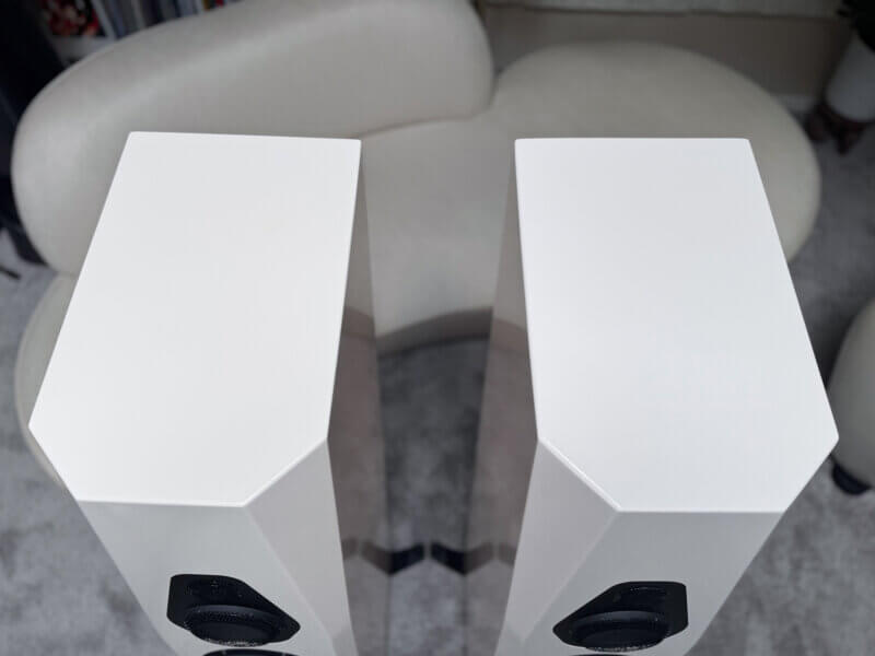 Vimberg Mino D in Piano White - Diamond Tweeters... Gorgeous! - Image 5