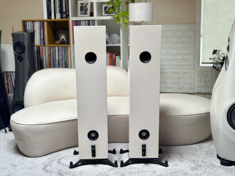 Vimberg Mino D in Piano White - Diamond Tweeters... Gorgeous! - Image 3
