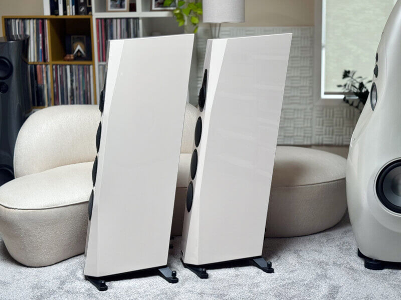 Vimberg Mino D in Piano White - Diamond Tweeters... Gorgeous! - Image 2