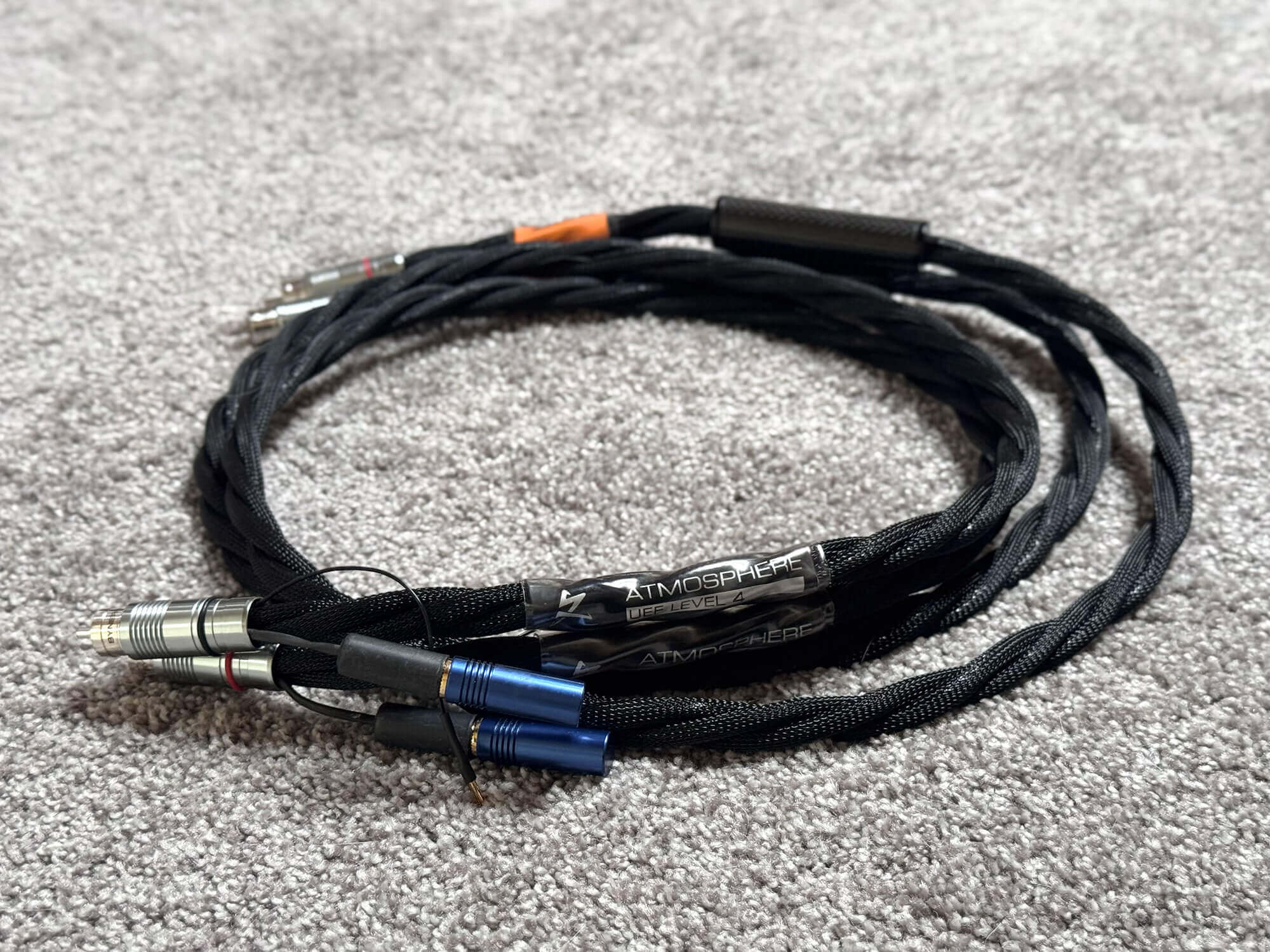 Synergistic Research Atmosphere UEF Level 4 RCA Cables, 1.5M - Image 3