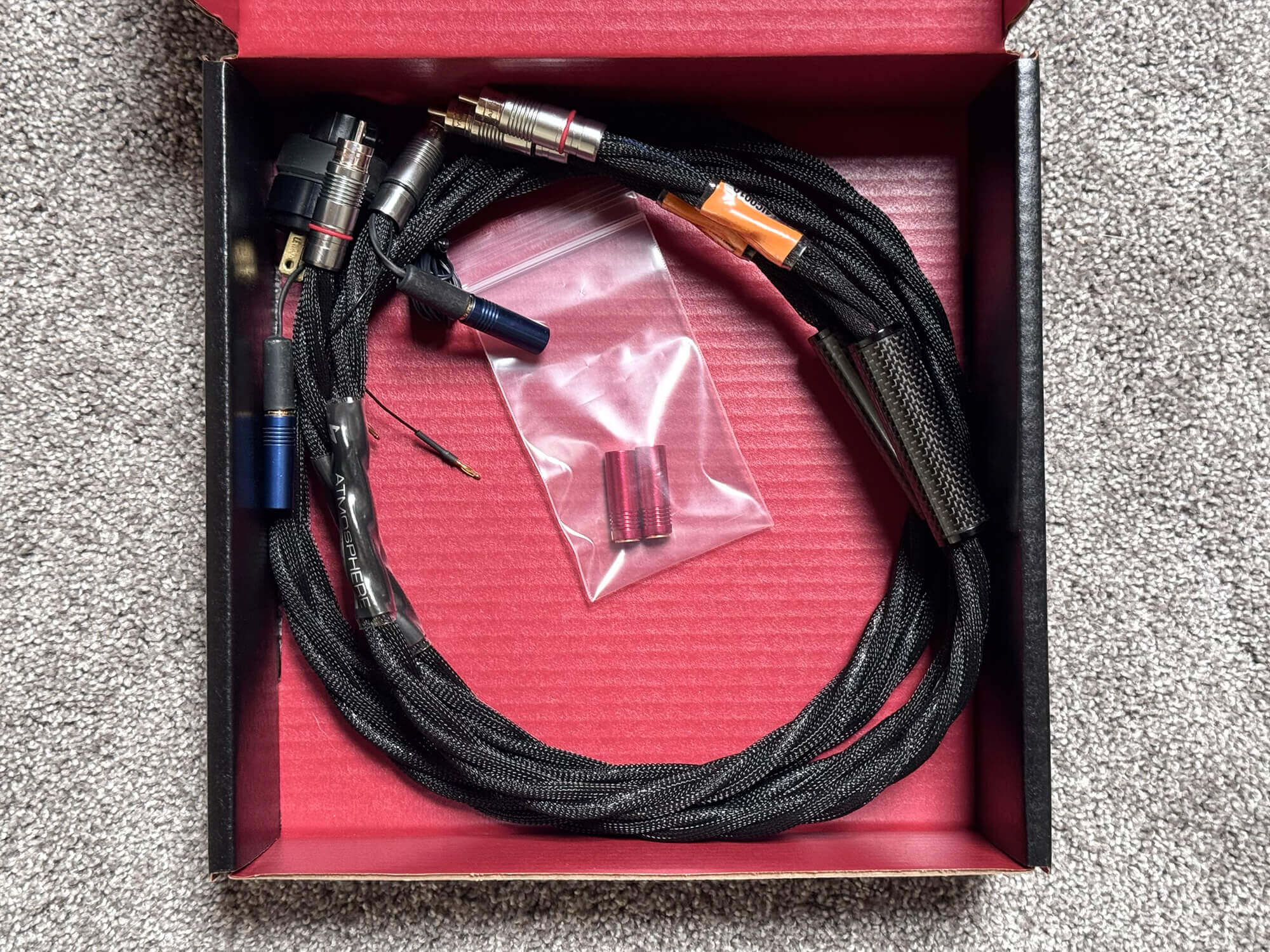 Synergistic Research Atmosphere UEF Level 4 RCA Cables, 1.5M - Image 4