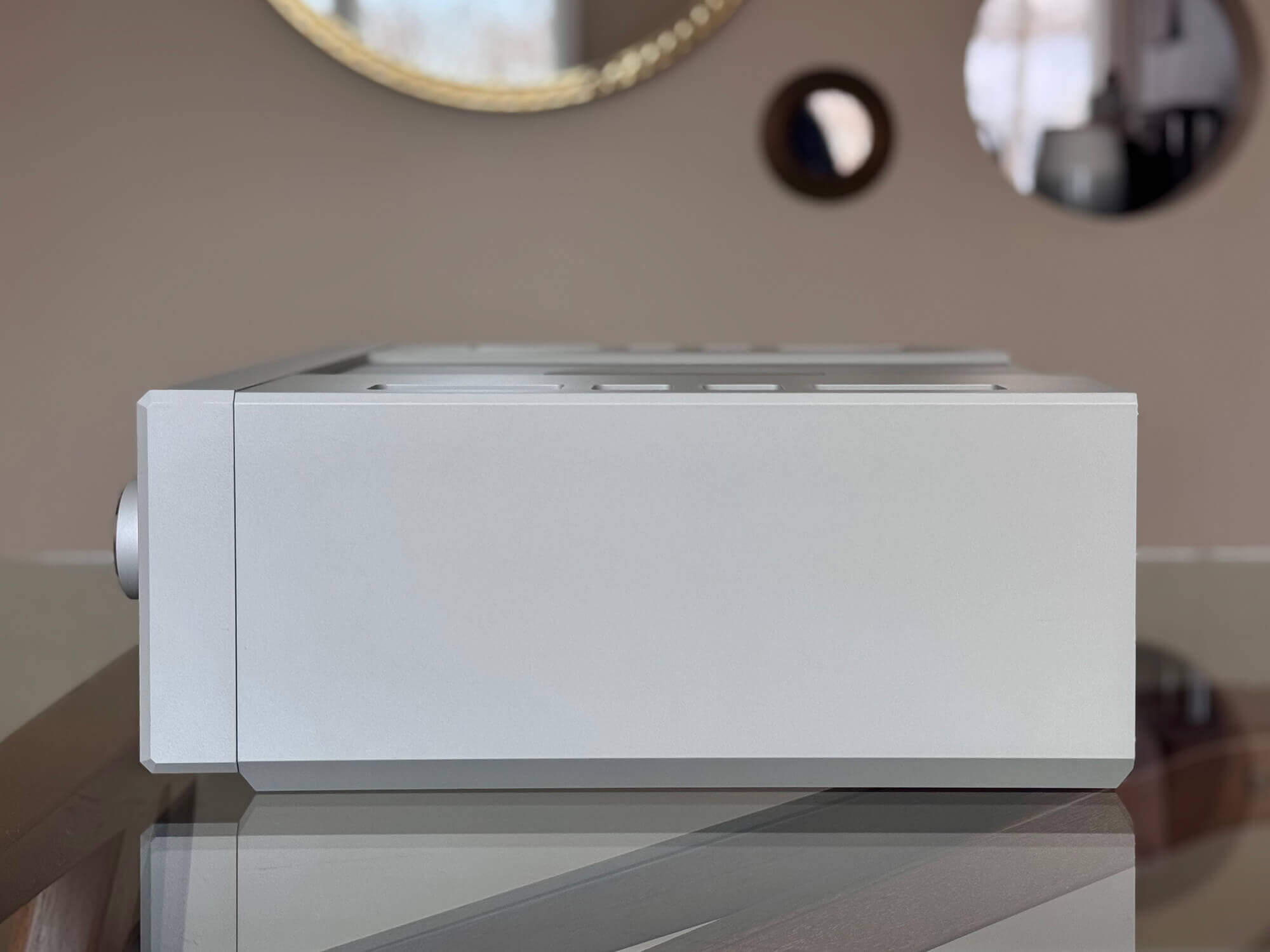 T+A Elektroakustik SDV 3100 HV Streaming DAC Preamp w/ Warranty - Image 2