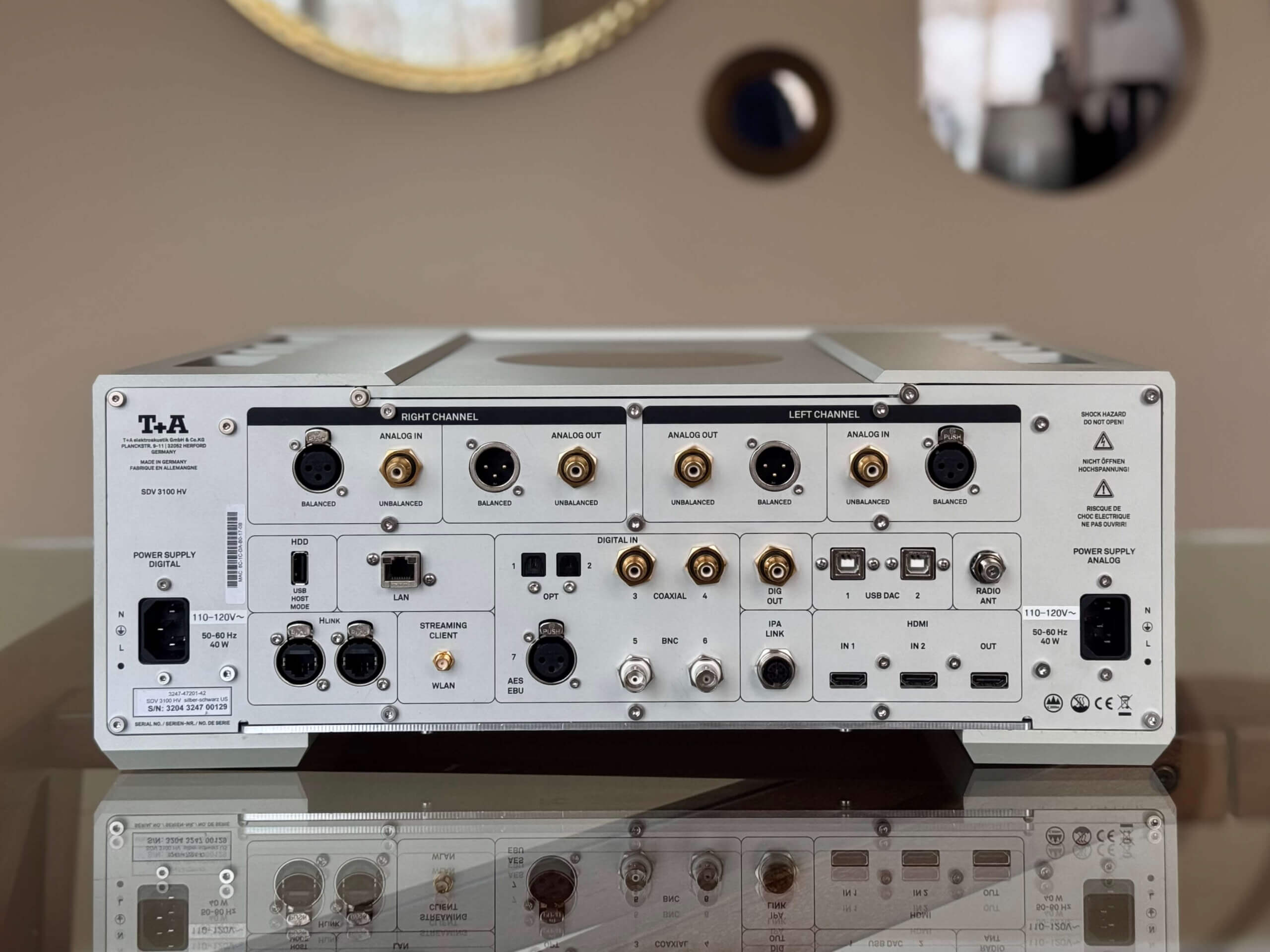 T+A Elektroakustik SDV 3100 HV Streaming DAC Preamp w/ Warranty - Image 3