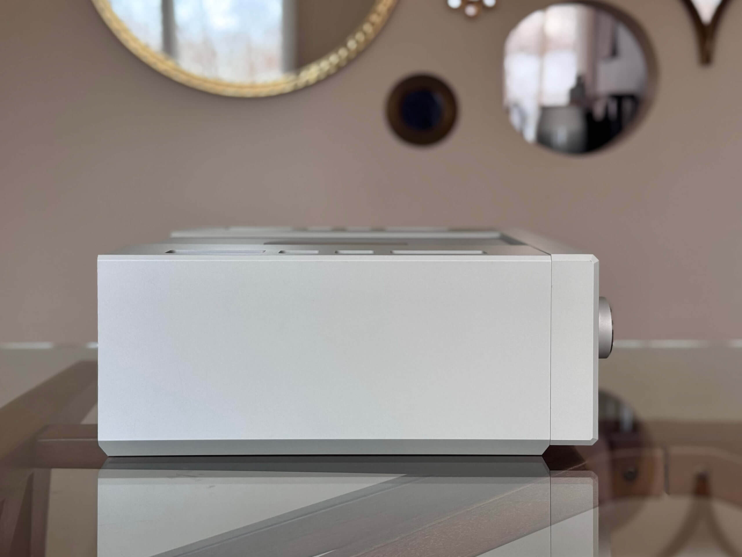 T+A Elektroakustik SDV 3100 HV Streaming DAC Preamp w/ Warranty - Image 4