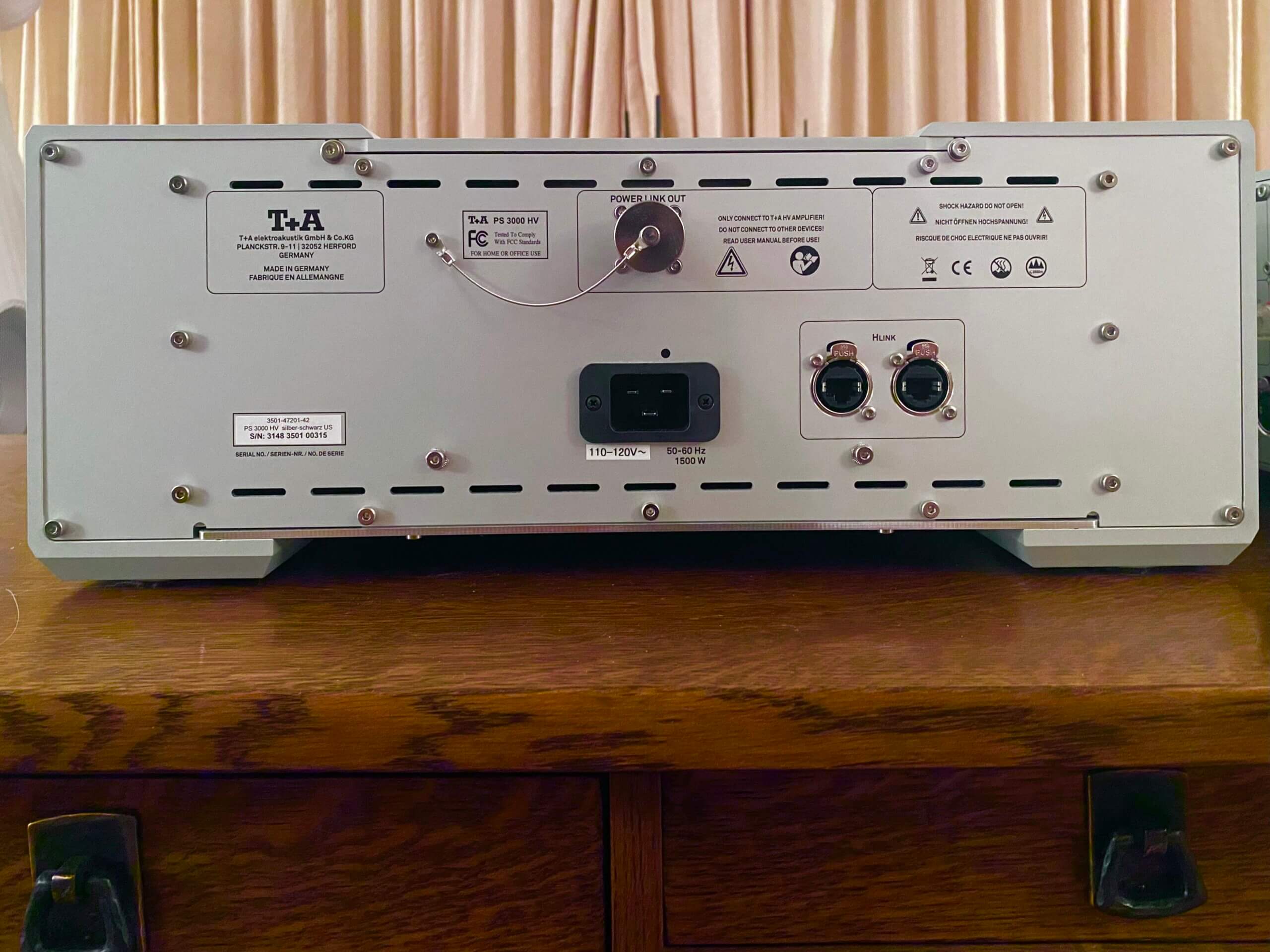 T+A Elektroakustik PS 3000 HV Power Supply w/ Warranty - Image 3